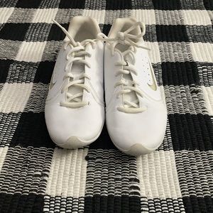 Nike cheerleading shoes